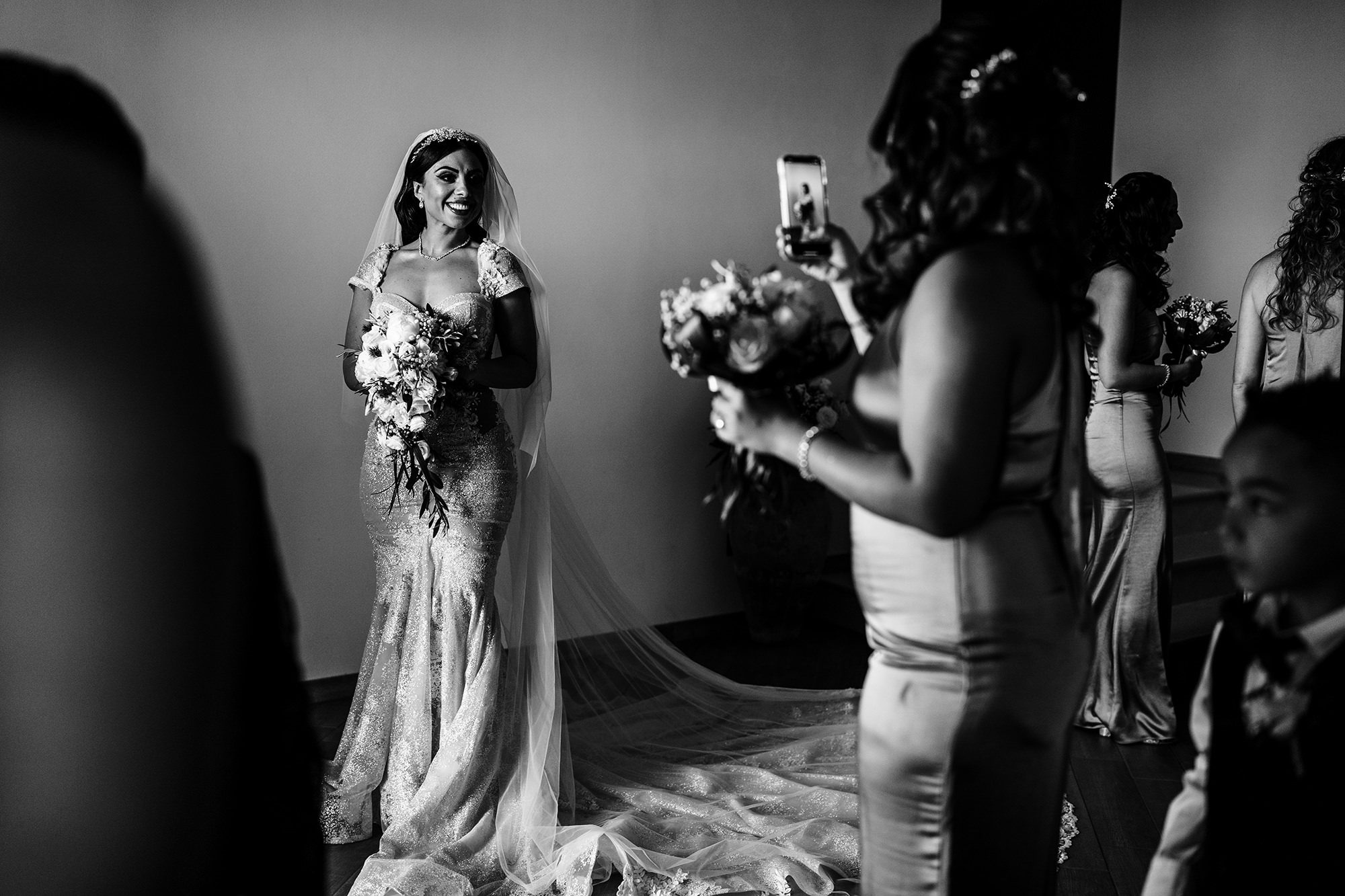 last minute photo before wedding ceremony