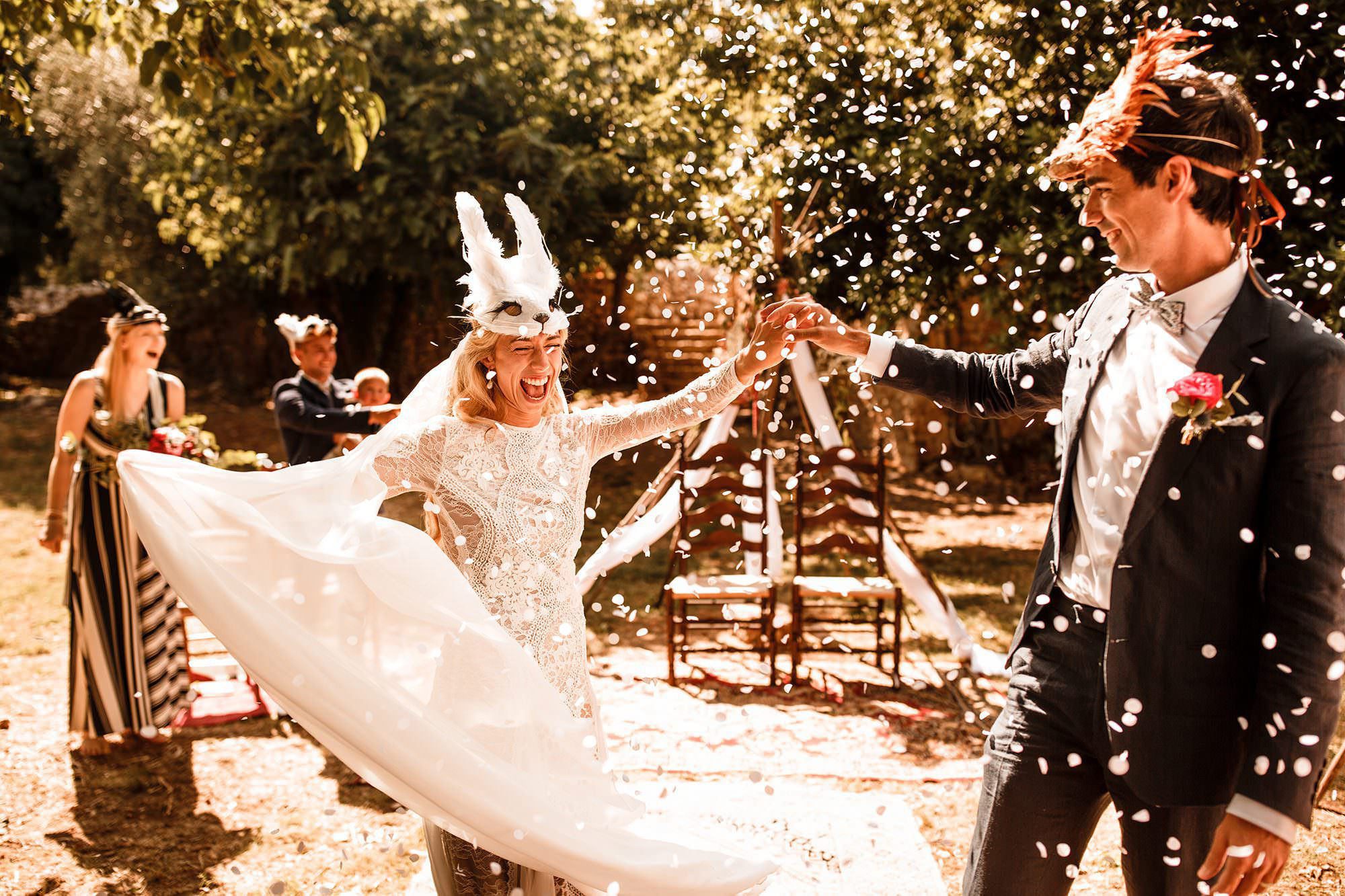 relaxing wedding captured in candid way